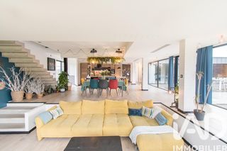  Villa � vendre 9 pi�ces 232 m�