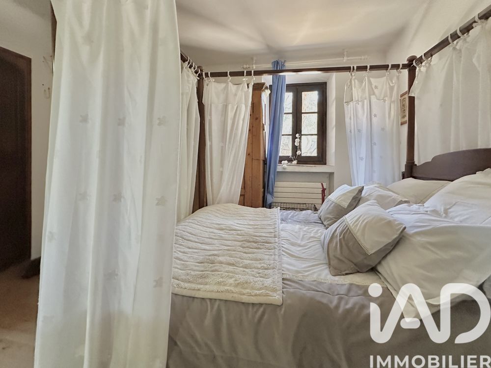 � vendre  Maison Saint-Cyr-sur-Mer (83270)