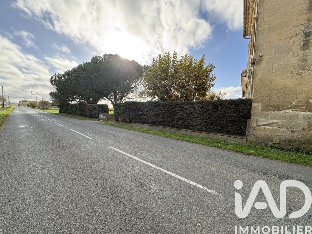 � vendre  Maison Lussac (33570)