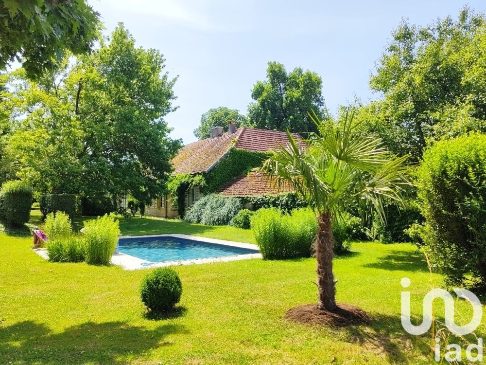 � vendre  Propri�t�/ch�teau Faverney (70160)