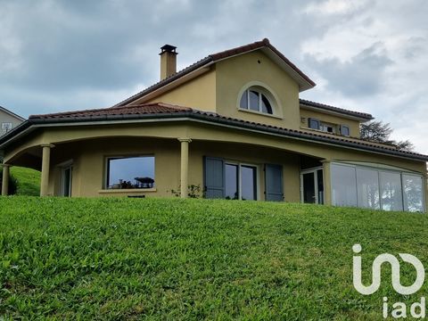   Vente Maison/villa 7 pi�ces Maison - 7 pi�ce(s) - 180 m�