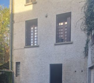  Immeuble � vendre 151 m�