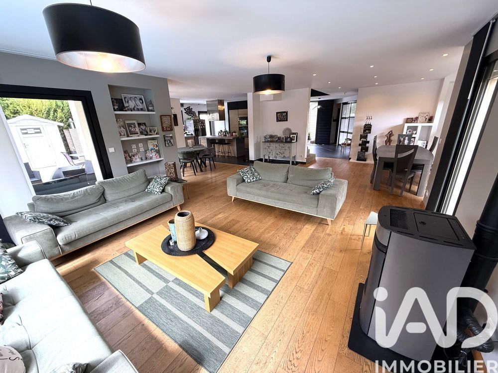 � vendre  Villa Reims (51100)