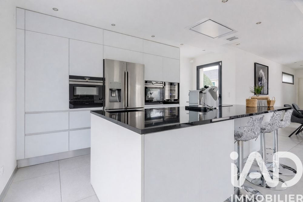 � vendre  Villa Sainte-Genevi�ve-des-Bois (91700)