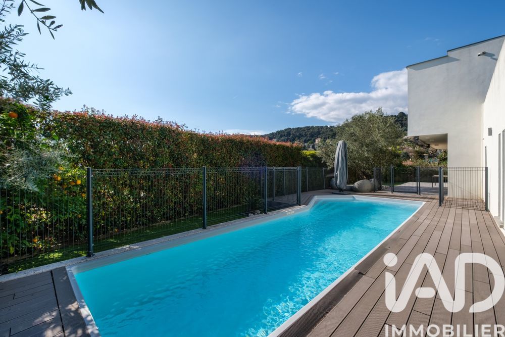 � vendre  Villa La Colle-sur-Loup (06480)