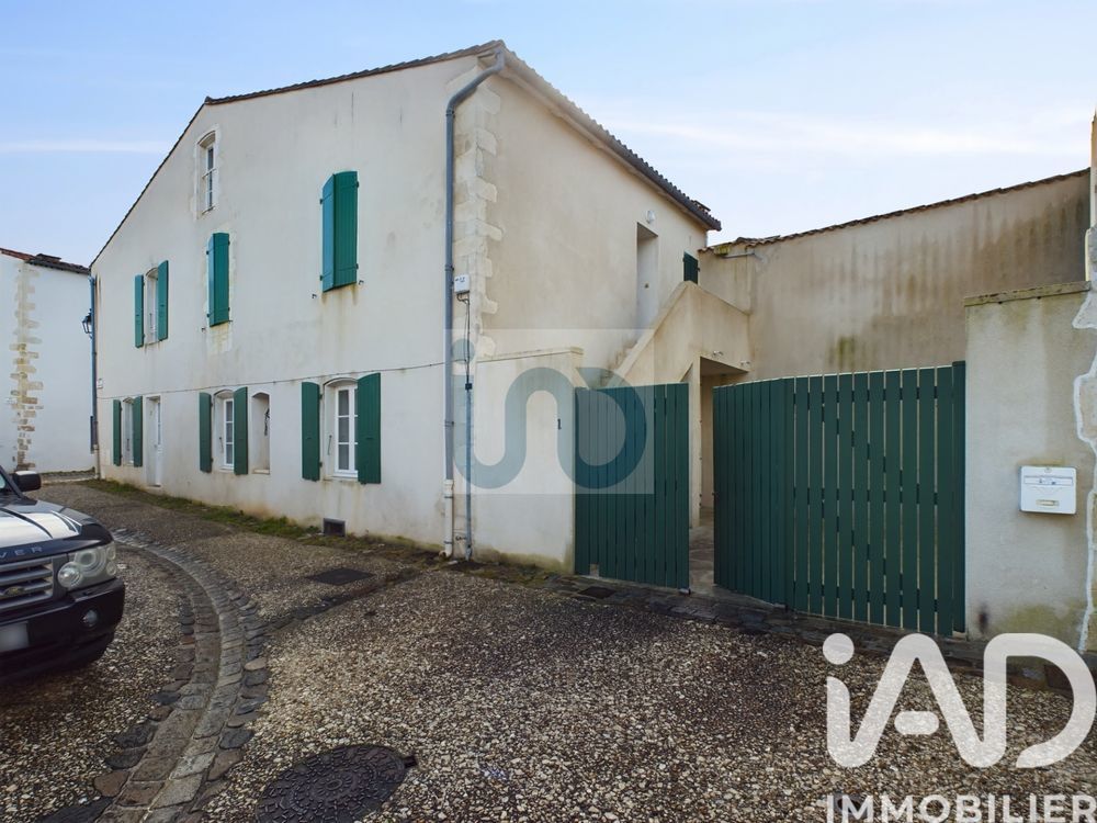 � vendre  Maison Saint-Martin-de-R� (17410)