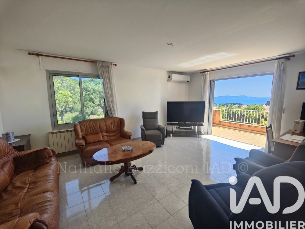 � vendre  Maison Carqueiranne (83320)