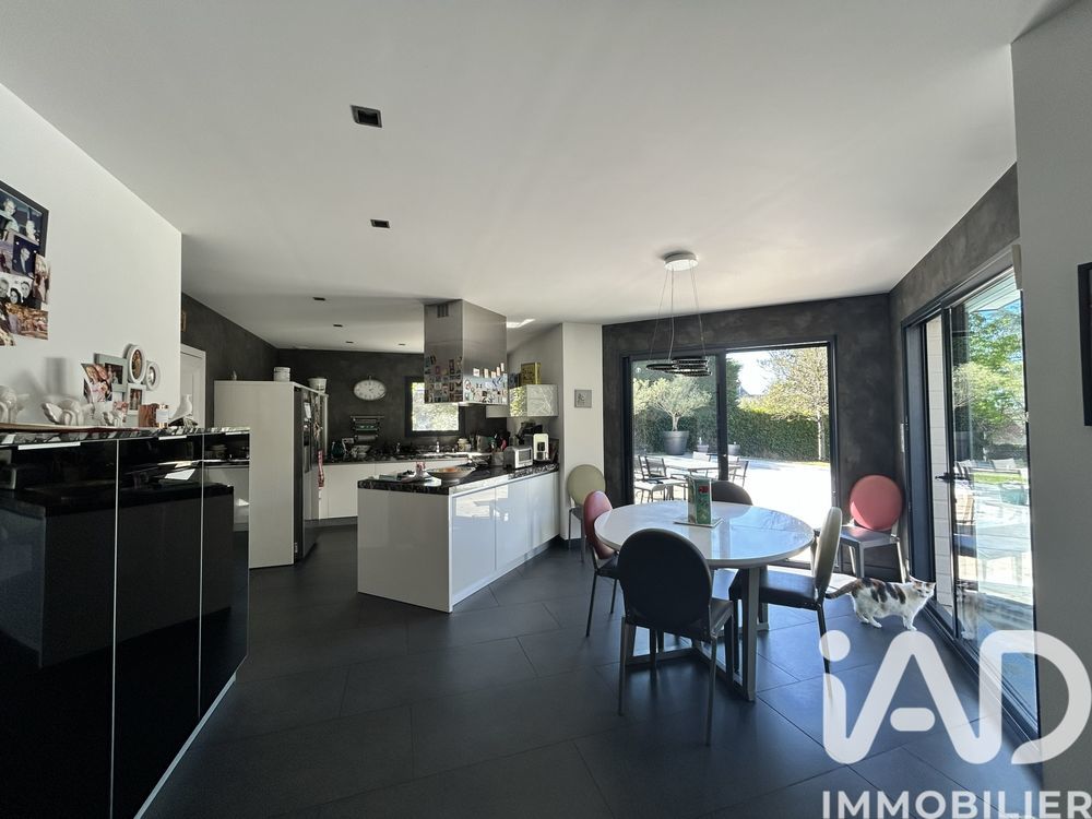 � vendre  Villa M�rs-Erign� (49610)