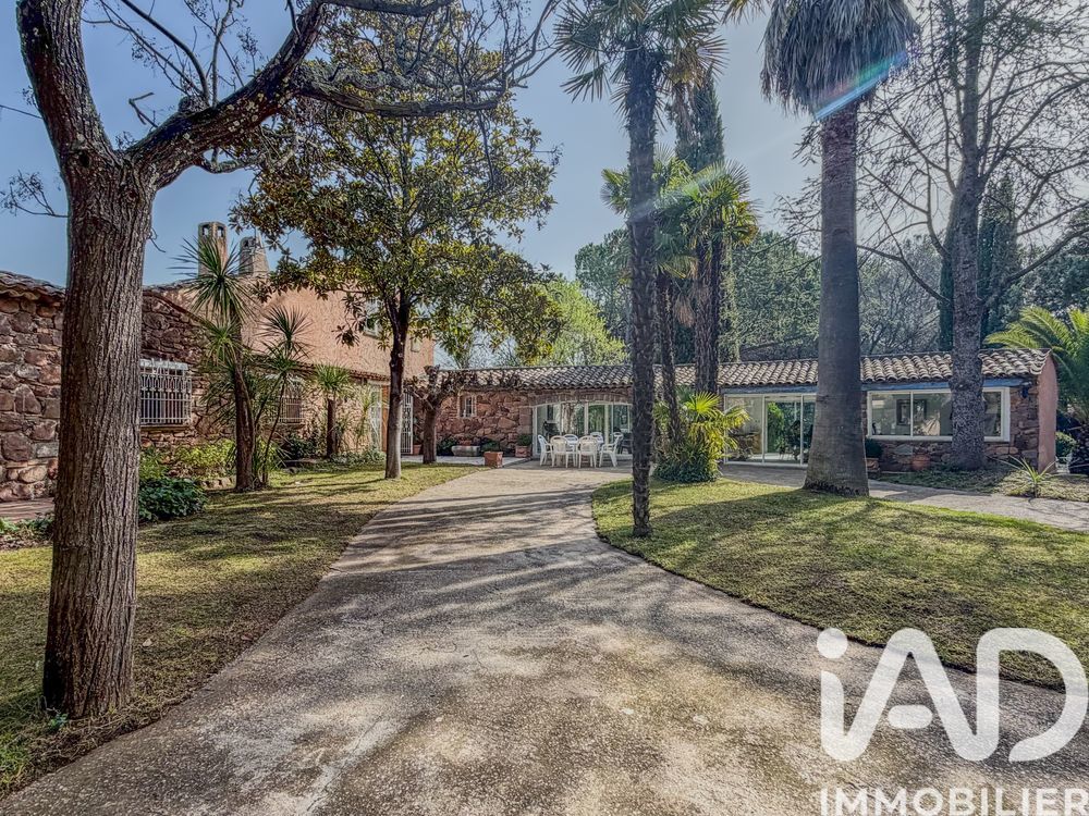 � vendre  Maison Roquebrune-sur-Argens (83520)