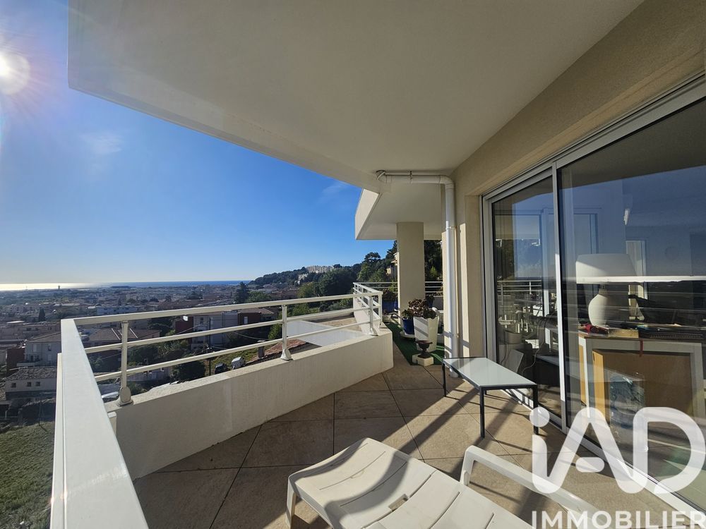 � vendre  Appartement Saint-Laurent-du-Var (06700)