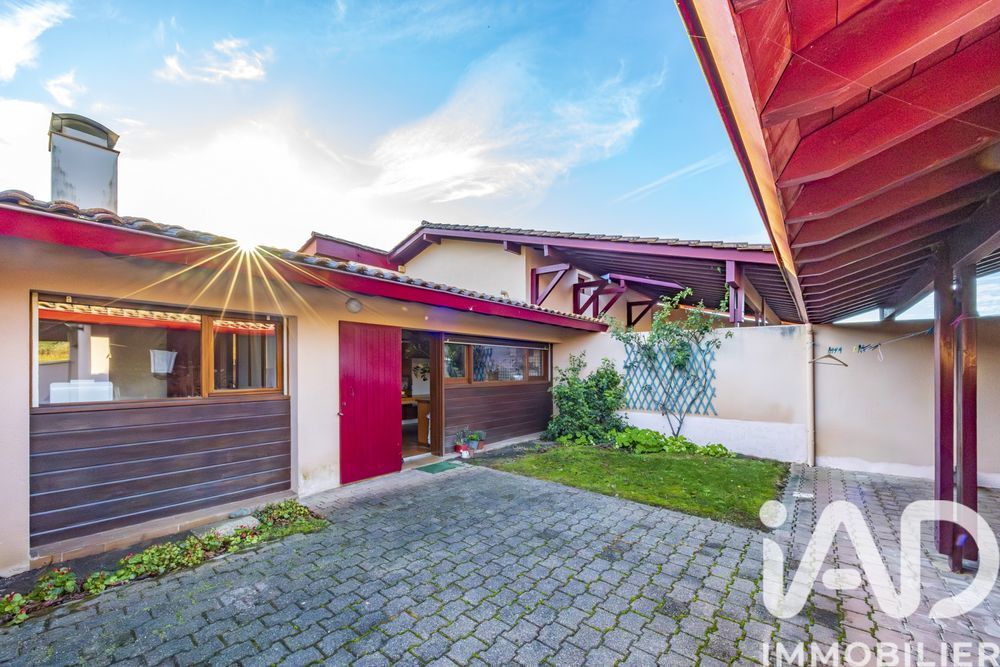 � vendre  Villa Peyrehorade (40300)