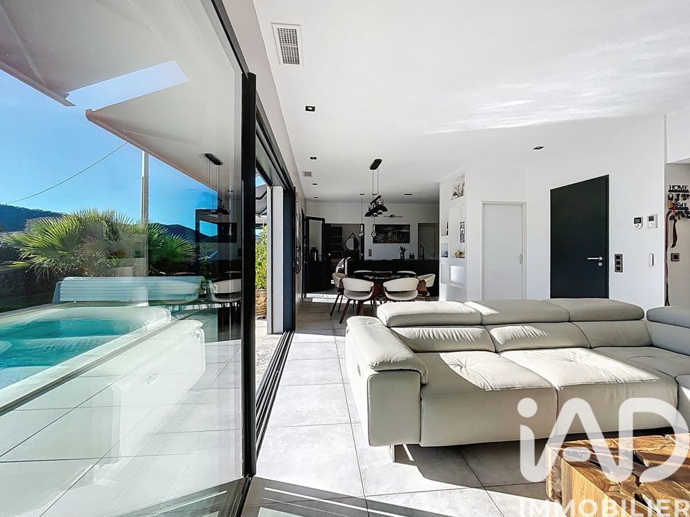 � vendre  Maison Bagnols-en-For�t (83600)