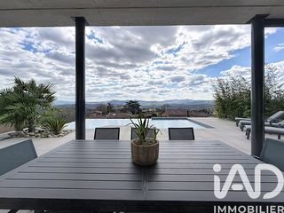  Villa � vendre 7 pi�ces 210 m�