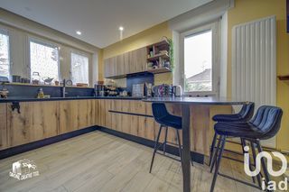  Maison � vendre 8 pi�ces 218 m�