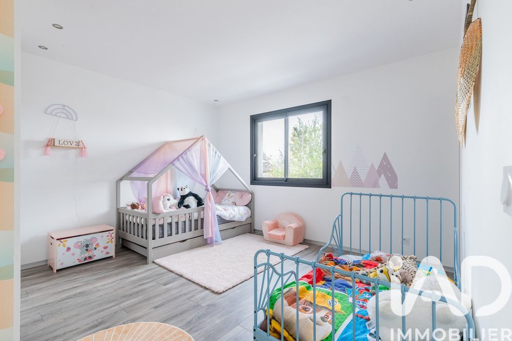 � vendre  Villa Sainte-Genevi�ve-des-Bois (91700)