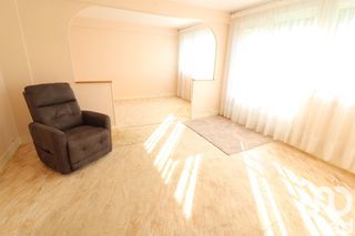  Appartement � vendre 5 pi�ces 80 m�