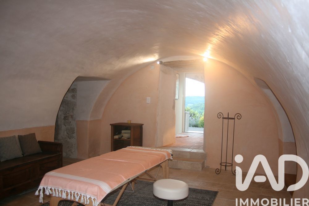 � vendre  Maison Saint-Denis-l�s-Martel (46600)