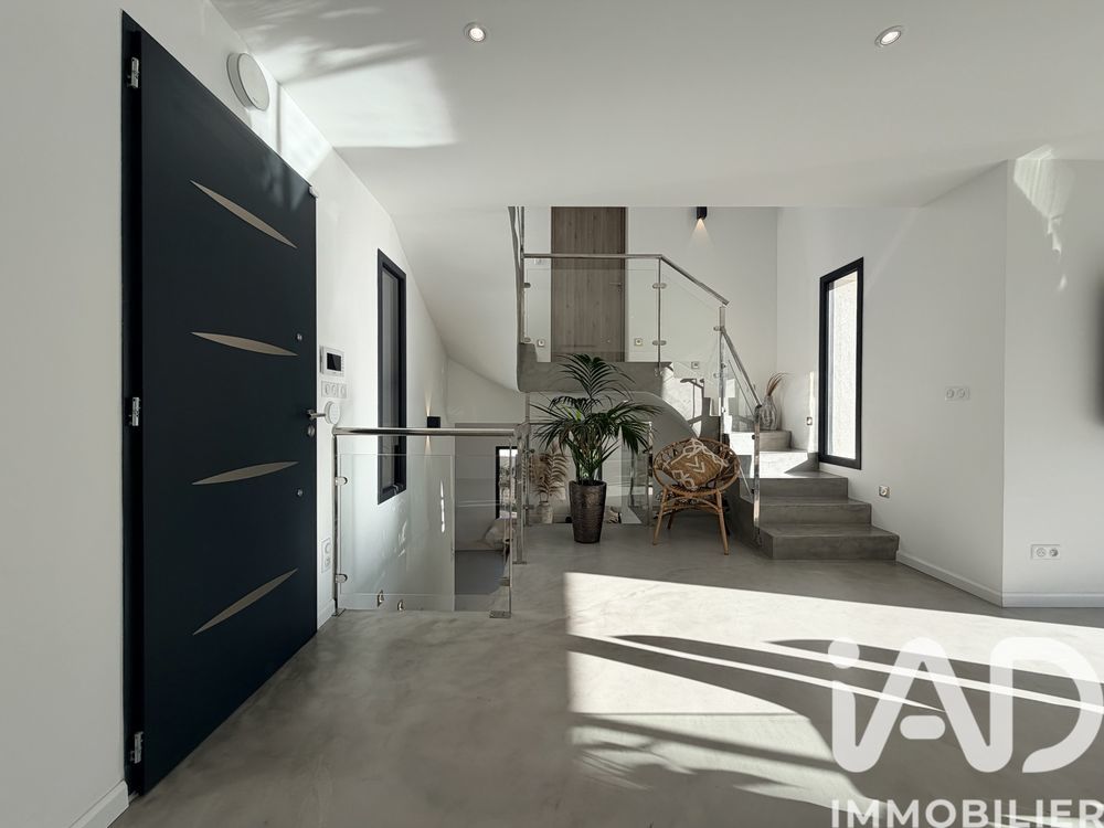 � vendre  Villa Solli�s-Toucas (83210)