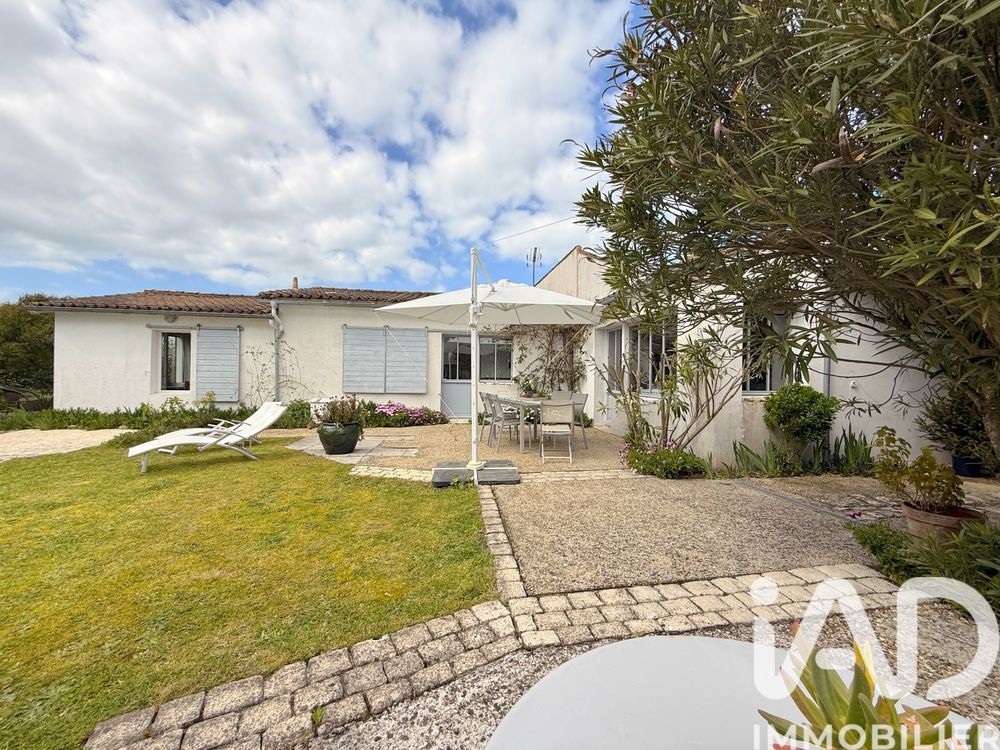 � vendre  Maison Loix (17111)