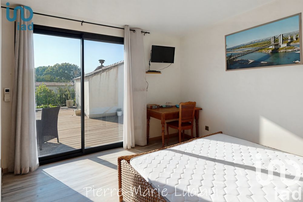 � vendre  Maison Cucuron (84160)