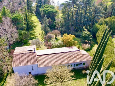   Vente Maison/villa 9 pi�ces Maison - 9 pi�ce(s) - 220 m�
