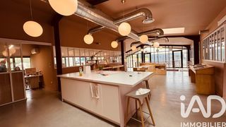  Immeuble � vendre 620 m�