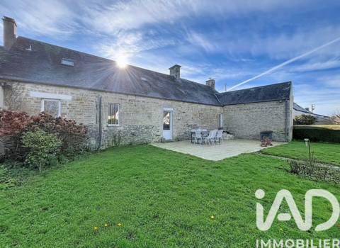   Vente Maison de village 7 pi�ces Maison - 7 pi�ce(s) - 142 m�
