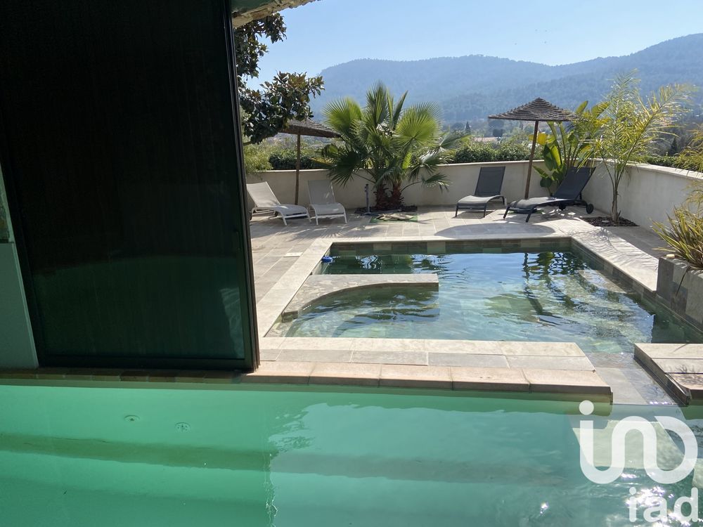 � vendre  Villa Hy�res (83400)