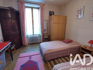  Immeuble � vendre 197 m�