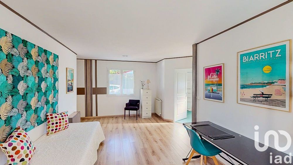 � vendre  Maison Bassussarry (64200)