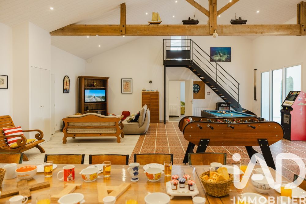 � vendre  Maison �le-d'Aix (17123)