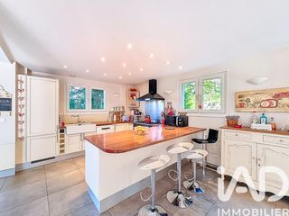  Maison � vendre 8 pi�ces 223 m�