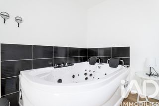  Immeuble � vendre 160 m�