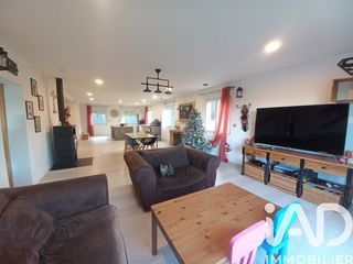  Maison � vendre 8 pi�ces 320 m�