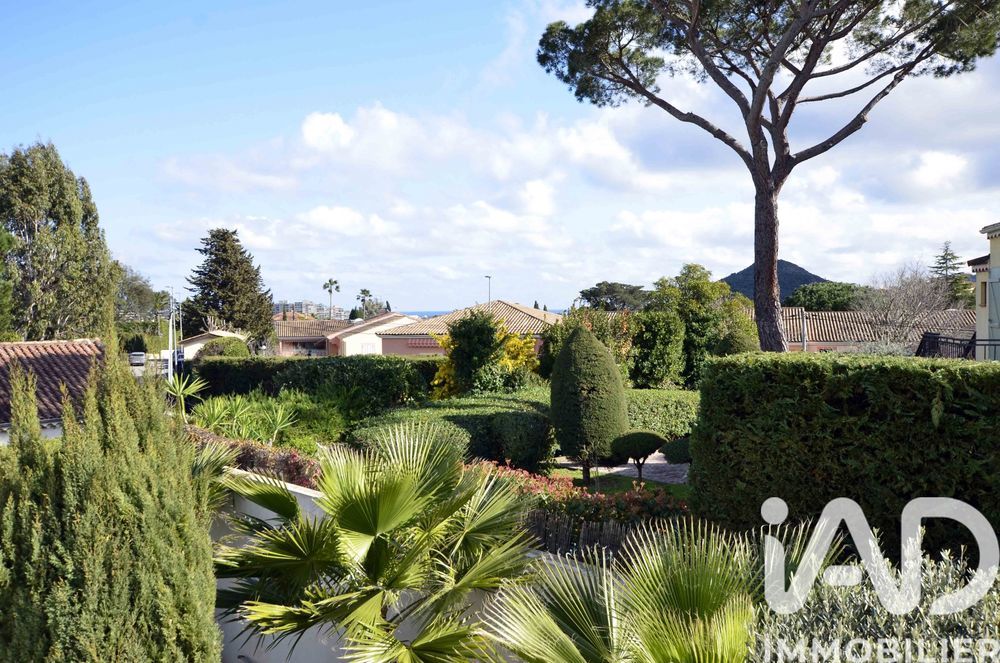 � vendre  Villa Mandelieu-la-Napoule (06210)