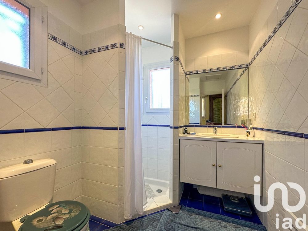 � vendre  Villa Roquebrune-sur-Argens (83520)