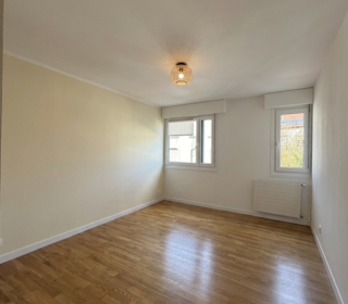  Appartement � vendre 4 pi�ces 98 m�