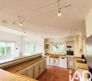  Villa � vendre 5 pi�ces 215 m�