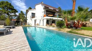  Maison � vendre 7 pi�ces 205 m�