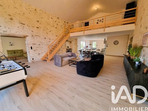   Vente Maison/villa 10 pi�ces Maison - 10 pi�ce(s) - 240 m�