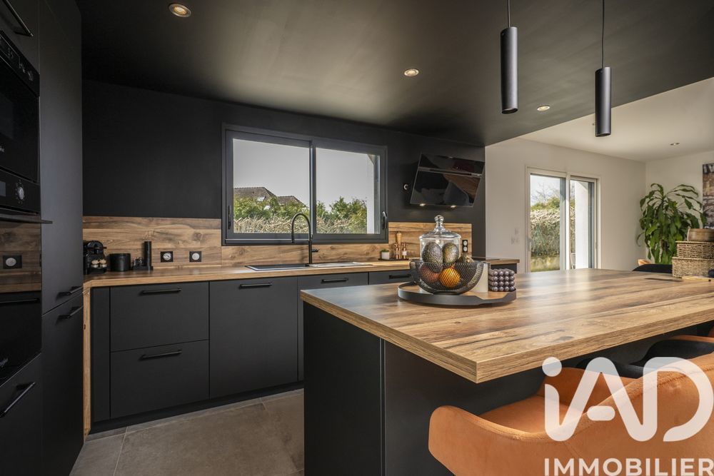 � vendre  Maison Saint-Jean-de-Gonville (01630)