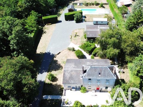   Vente Maison/villa 9 pi�ces Maison - 9 pi�ce(s) - 220 m�