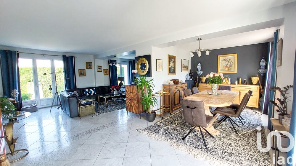 � vendre  Maison Montfort-l'Amaury (78490)