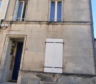  Immeuble � vendre 126 m�