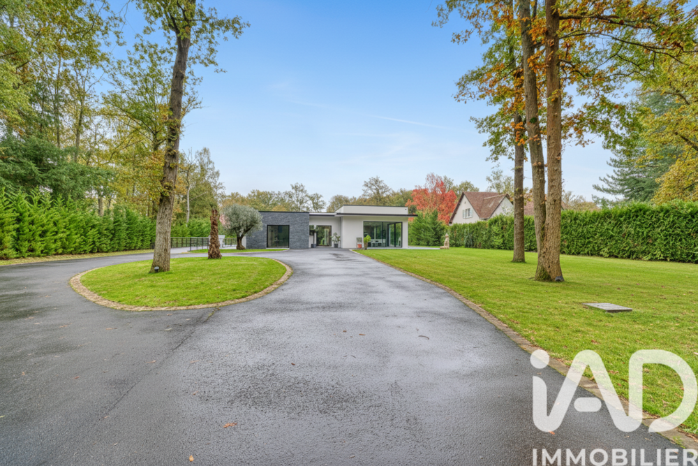 � vendre  Villa Lamorlaye (60260)