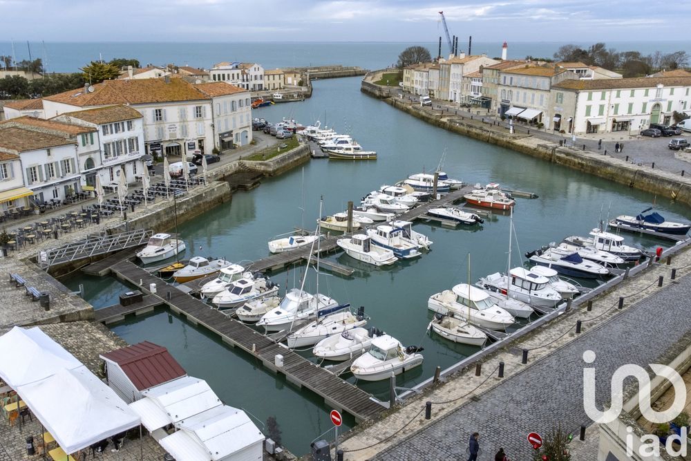 � vendre  Maison Saint-Martin-de-R� (17410)