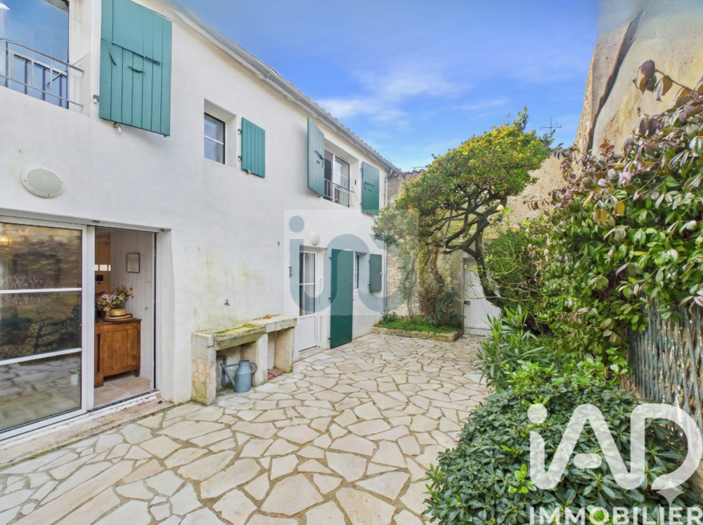 � vendre  Maison Saint-Martin-de-R� (17410)