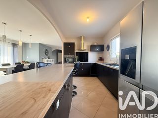  Maison � vendre 4 pi�ces 165 m�