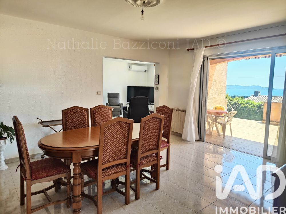 � vendre  Maison Carqueiranne (83320)