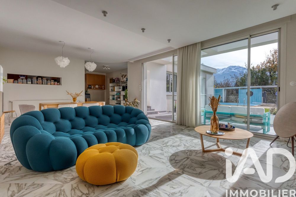 � vendre  Villa Crolles (38920)